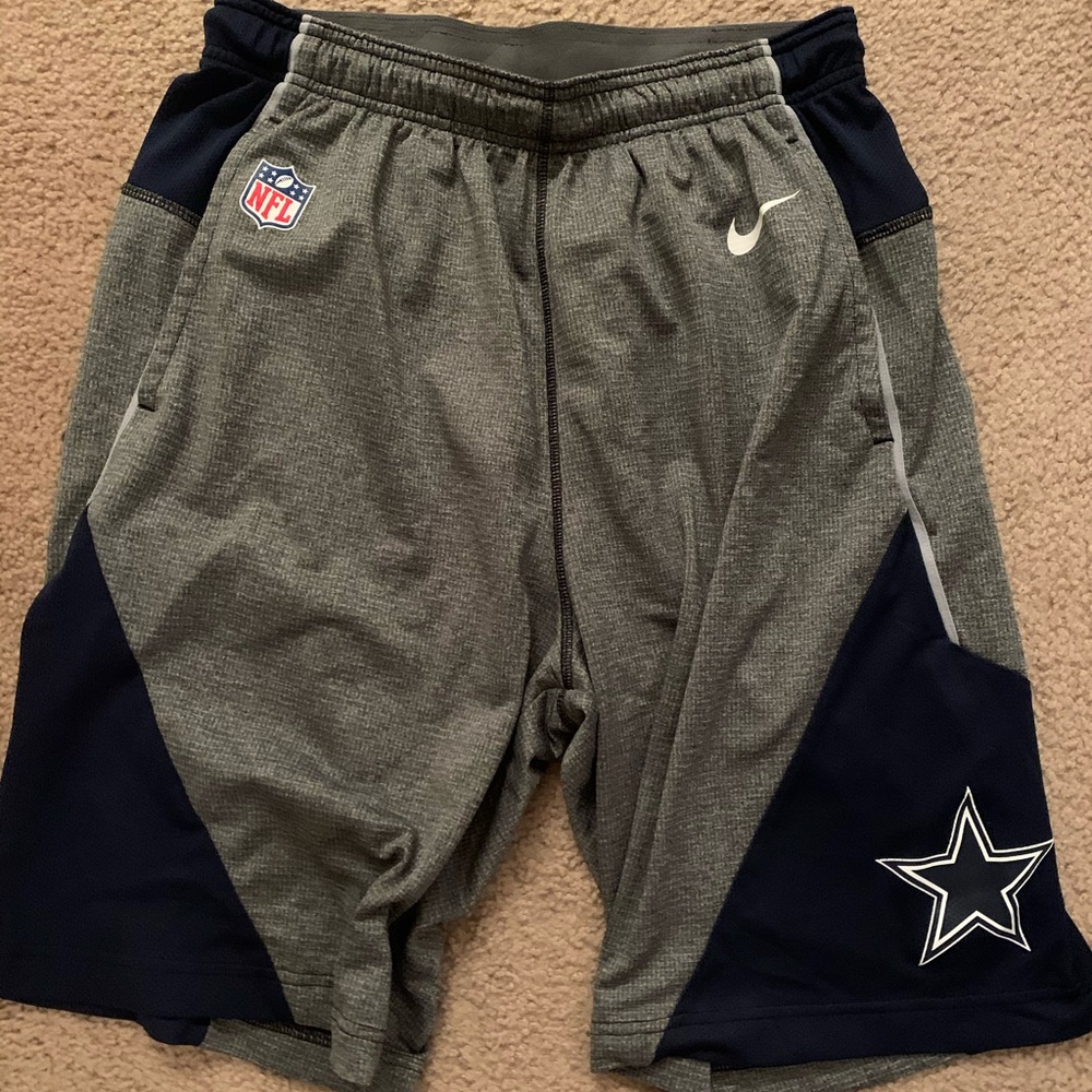 Nike Dri-Fit Dallas Cowboys Shorts Size Medium